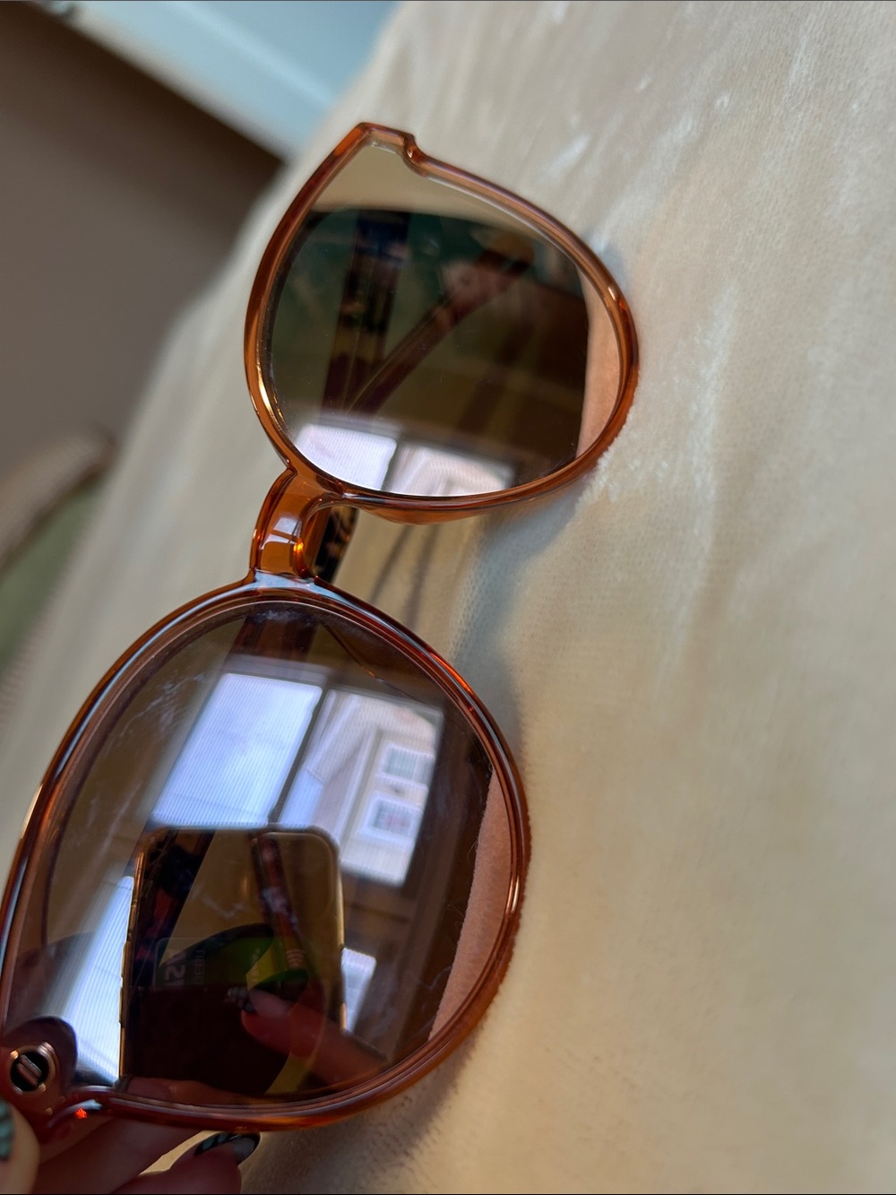 Women’s Amber Transparent Sunglasses with Rose-Tinted Lenses - Picture 4 of 4